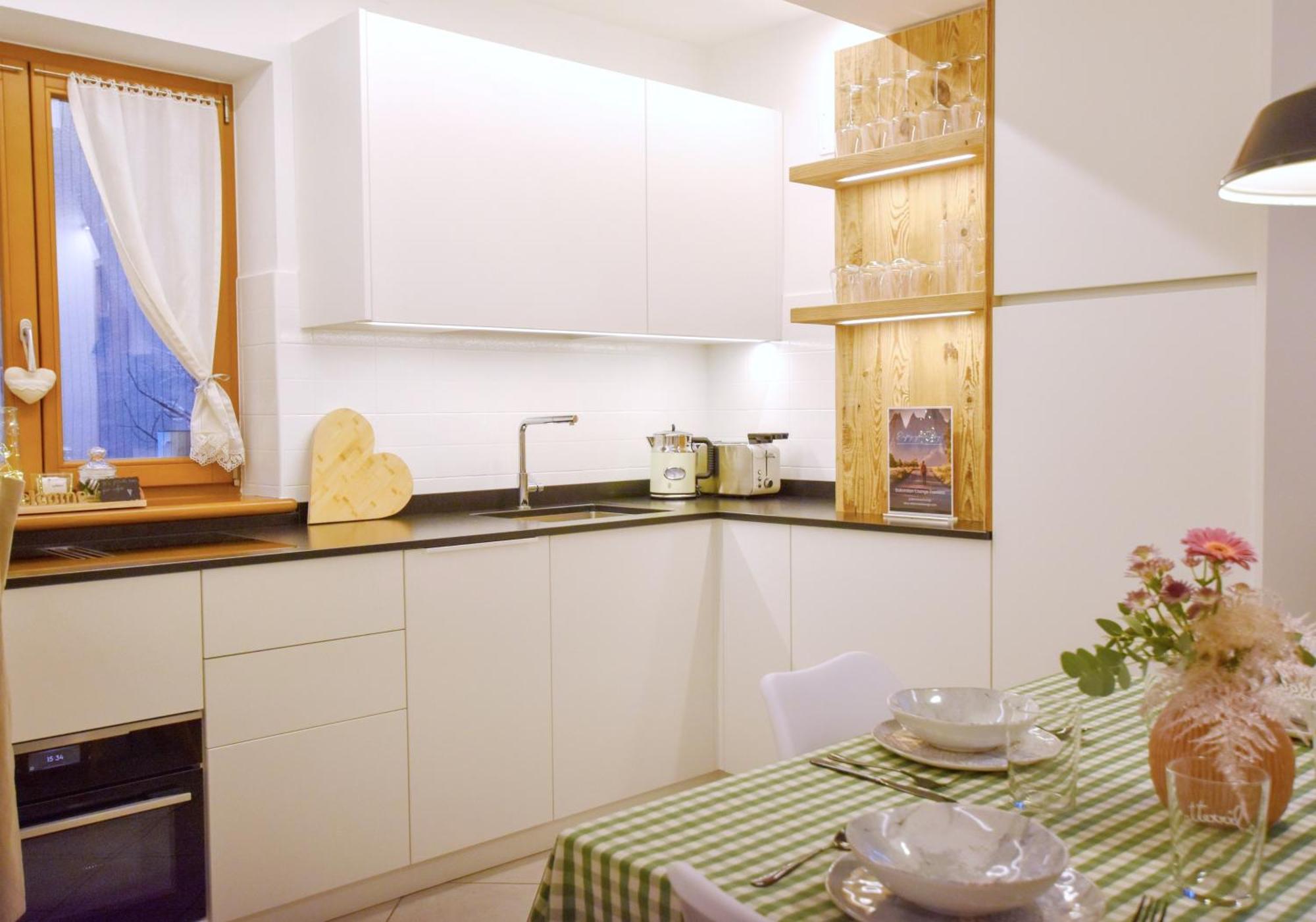 Dolomiten Lounge - Moderno Con Parcheggio Privato แปร์จีนา วัลซูกานา ภายนอก รูปภาพ