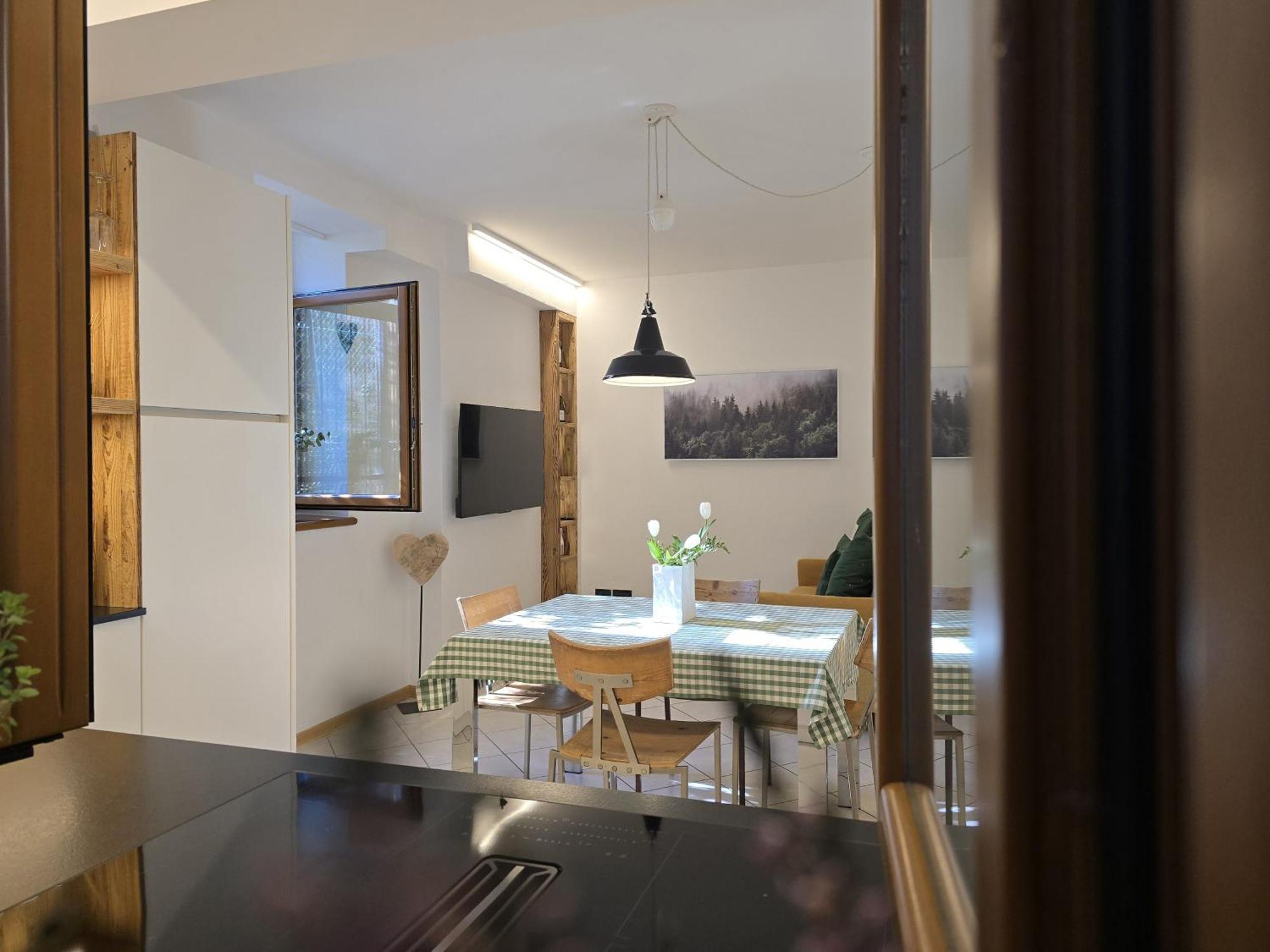 Dolomiten Lounge - Moderno Con Parcheggio Privato แปร์จีนา วัลซูกานา ภายนอก รูปภาพ